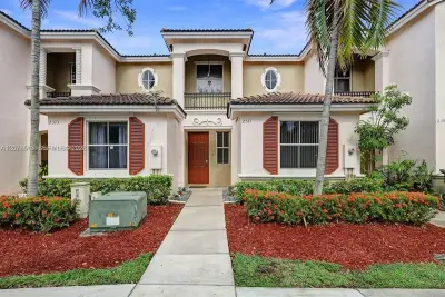 2311 NE 42nd Cir, Homestead: photo 1 of 18