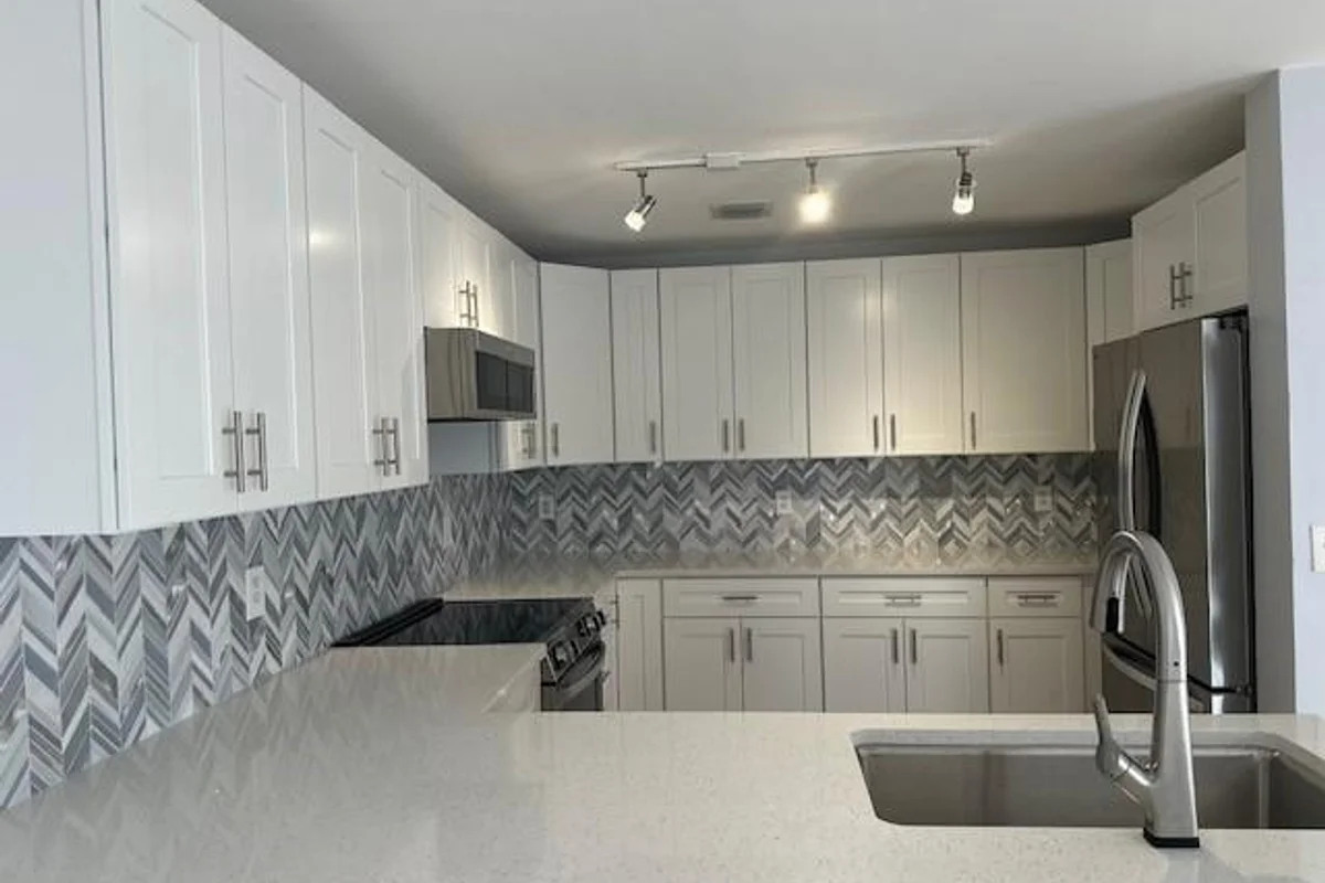 4151 Eastridge Cir, Deerfield Beach: photo 1 of 46