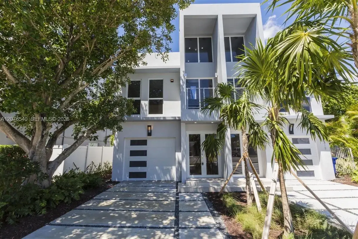 619 NE 14th Ave, Fort Lauderdale: photo 1 of 75