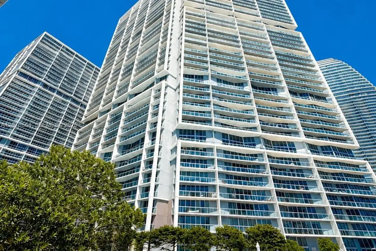 465 Brickell Ave #5605, Miami: photo 1 of 37