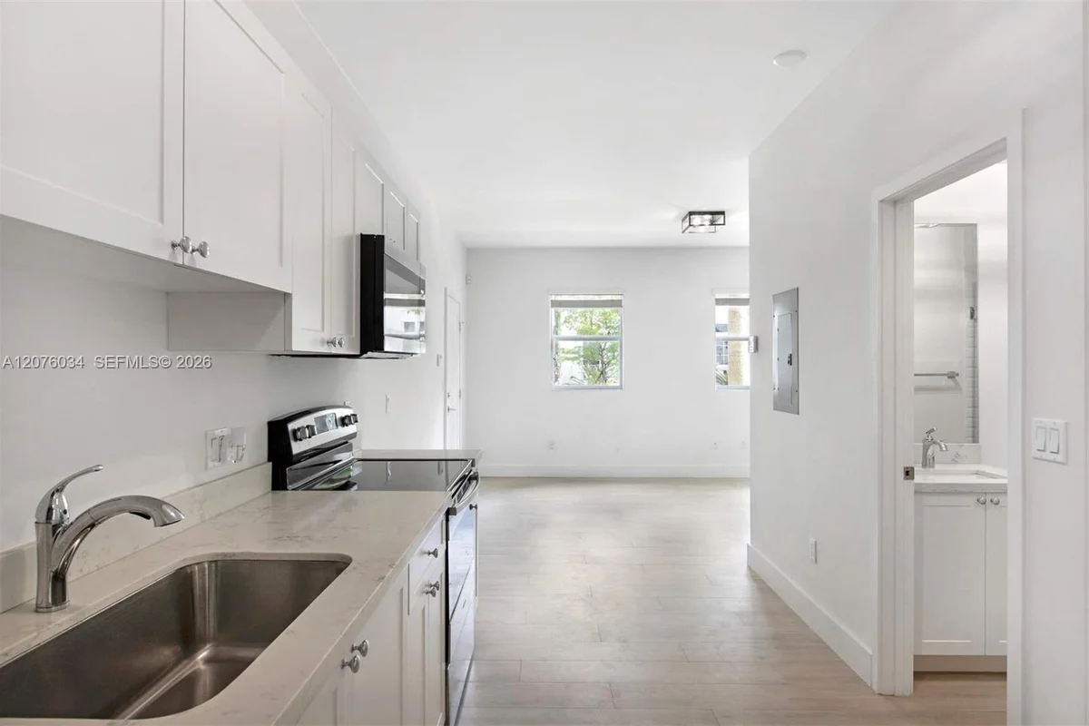 624 Santander Ave #1, Coral Gables: photo 1 of 28