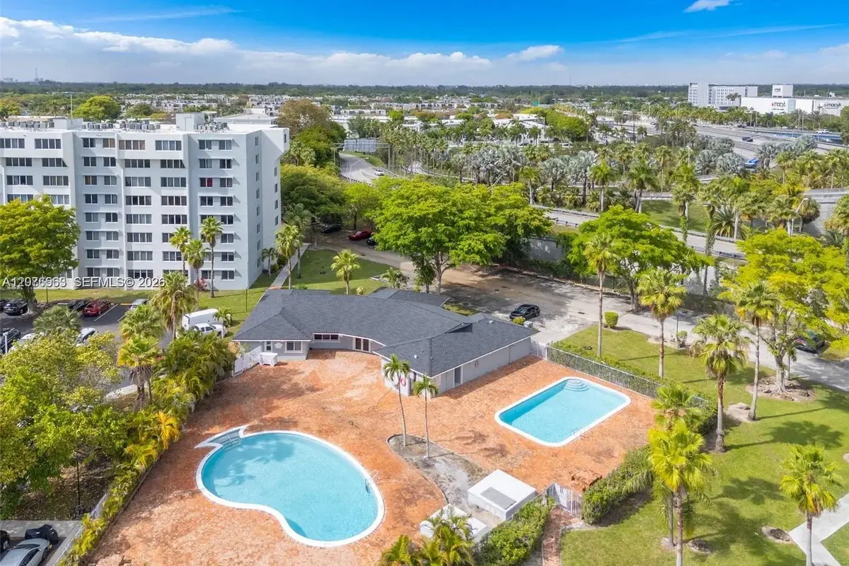 9143 SW 77th Ave #B802, Miami: photo 1 of 19