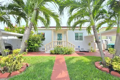 3320 NW 20th St, Miami: photo 1 of 38