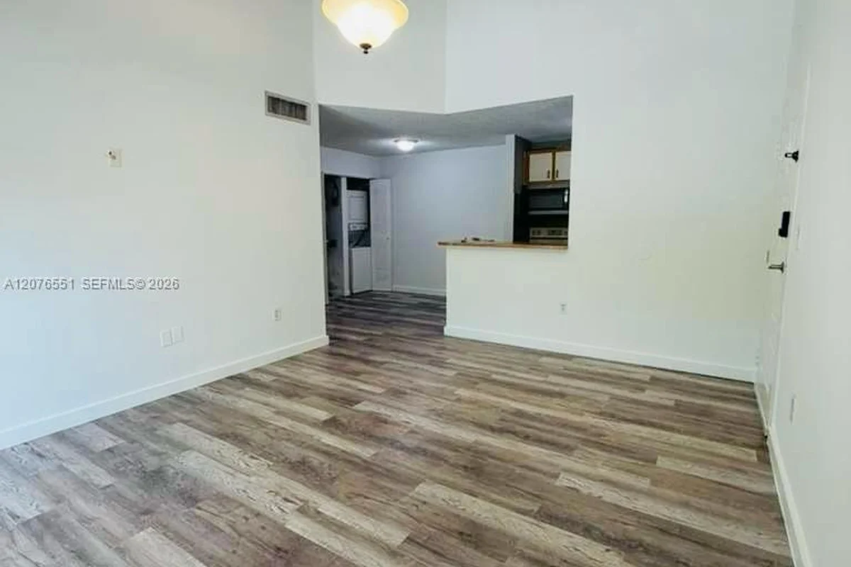 15530 SW 80th St #C-306, Miami: photo 1 of 14