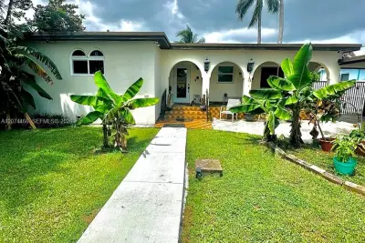 3351 NW 20th St, Miami: photo 1 of 61
