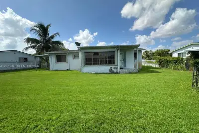 2961 NW 162nd St, Miami Gardens: photo 1 of 55