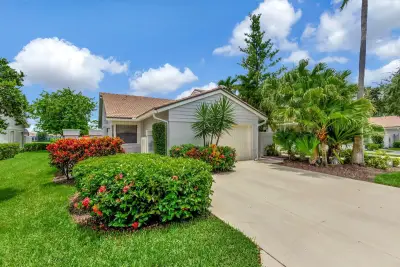 523 Prestwick Cir, Palm Beach Gardens: photo 1 of 60