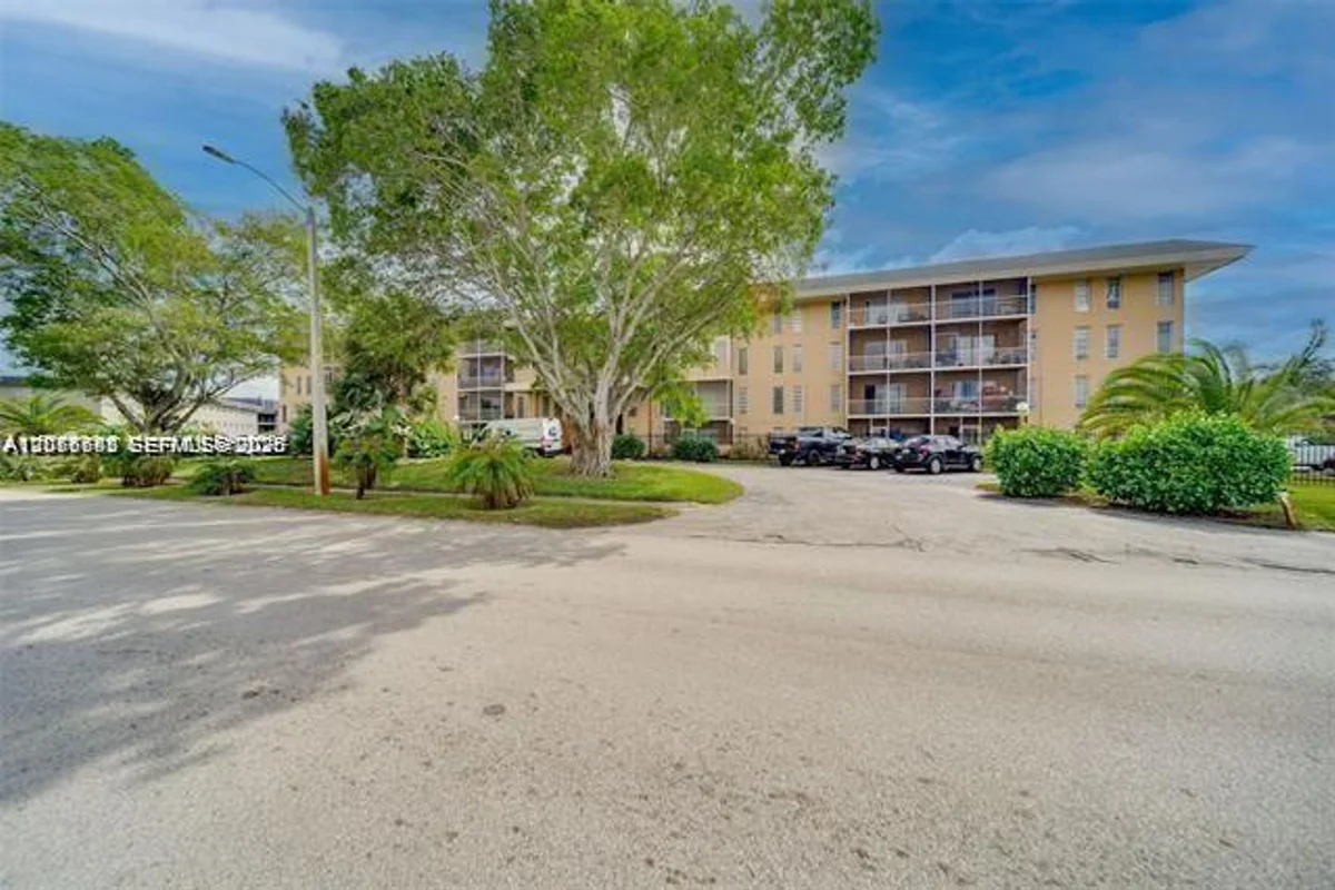 4848 NW 24th Ct #230, Lauderdale Lakes: photo 1 of 32