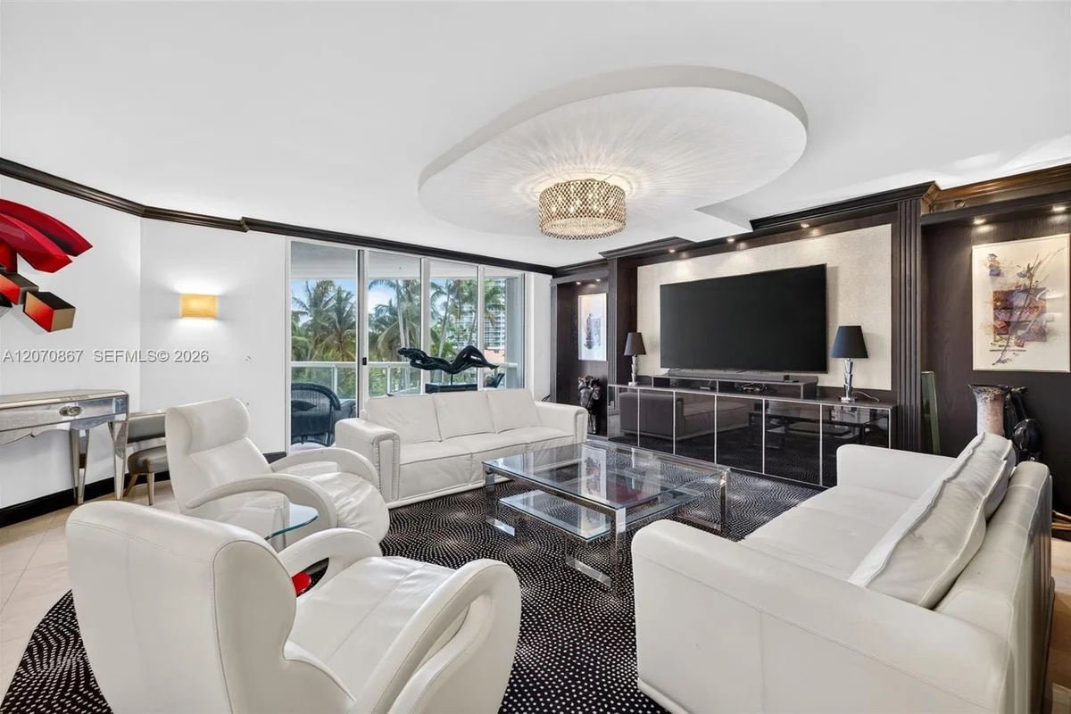 21050 Point Pl #403, Aventura: photo 1 of 75