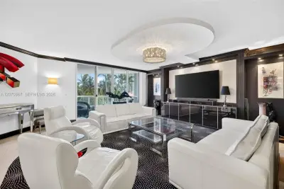 21050 Point Pl #403, Aventura: photo 1 of 75