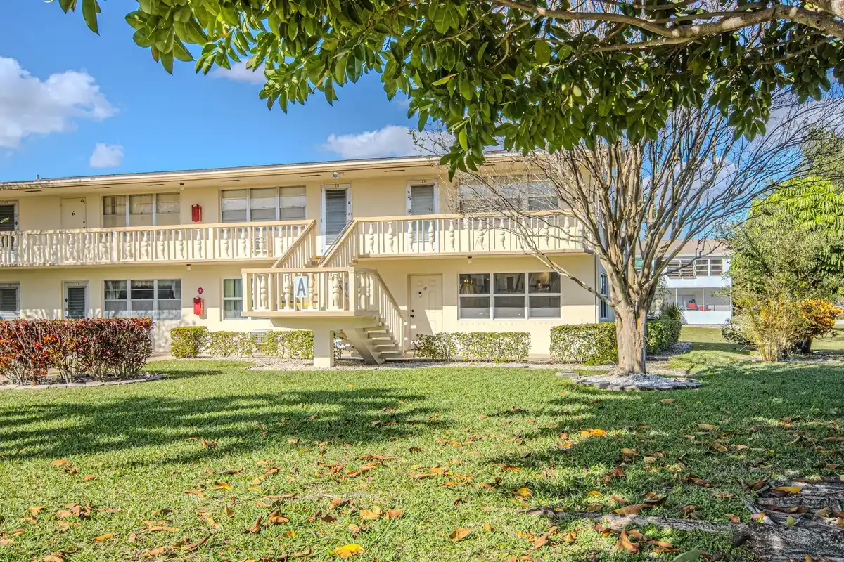 13 Northampton A, West Palm Beach: photo 1 of 19