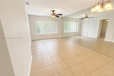 3280 NW 102nd Ter #203-E, Coral Springs: photo 1 of 15