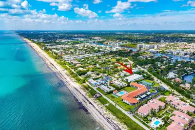 5 Adams Rd, Ocean Ridge: photo 1 of 79