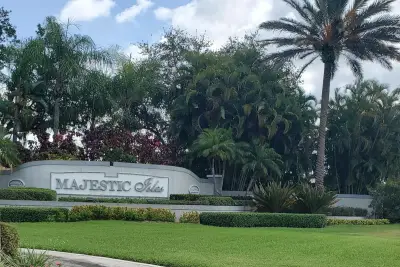 10724 Royal Caribbean Cir, Boynton Beach: photo 1 of 42