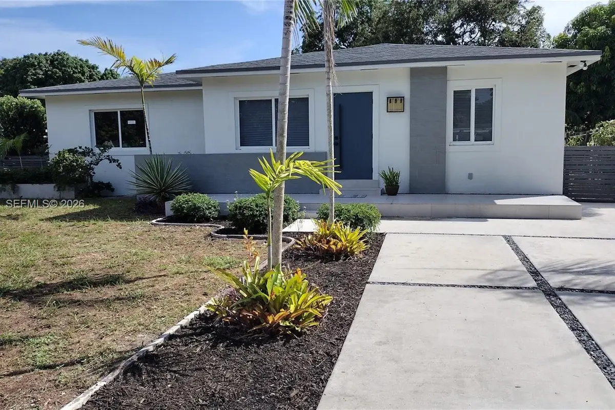 300 S Biscayne River Dr, Miami: photo 1 of 48