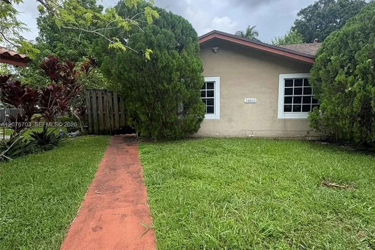 14801-03 NE 7th Ave, Miami: photo 1 of 23