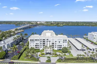 2860 S Ocean Blvd #302, Palm Beach: photo 1 of 40