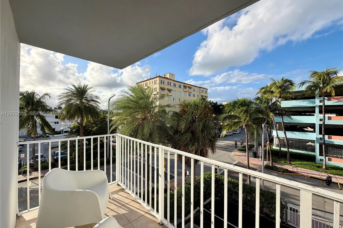 1255 Collins Ave #304, Miami Beach: photo 1 of 54