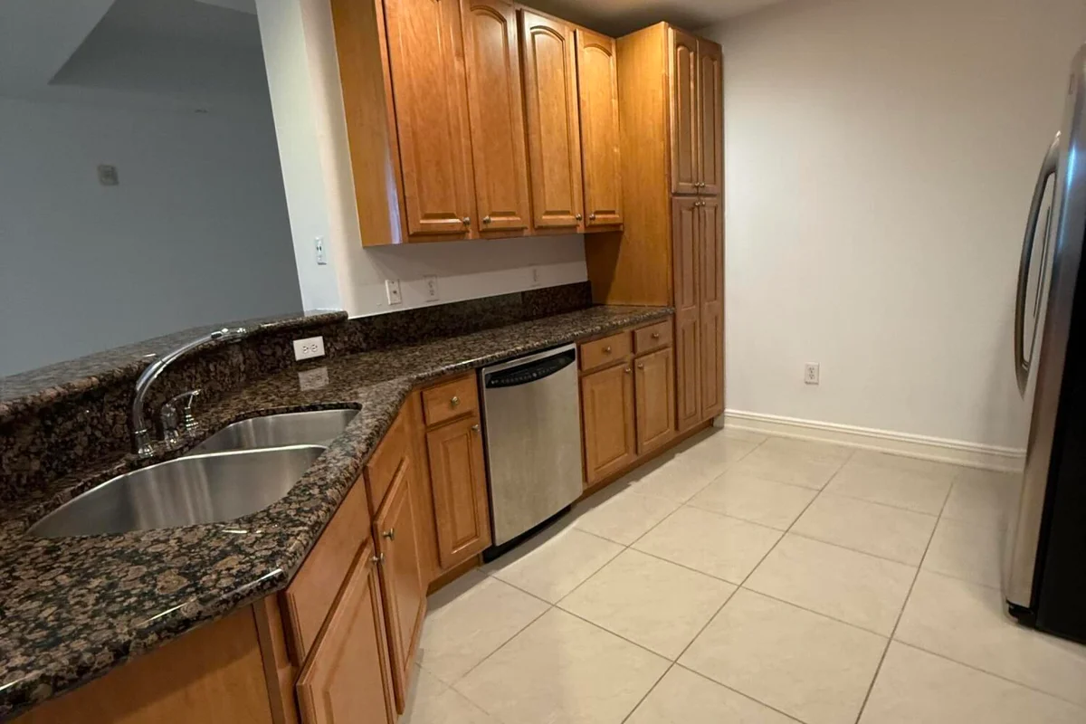 16101 Emerald Estates Dr #153, Weston: photo 1 of 25