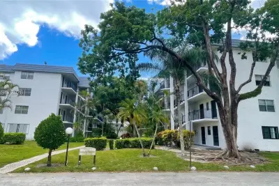 3280 Spanish Moss Ter #103, Lauderhill: photo 1 of 16