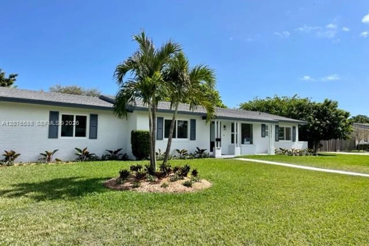 17051 SW 85th Ave, Palmetto Bay: photo 1 of 48
