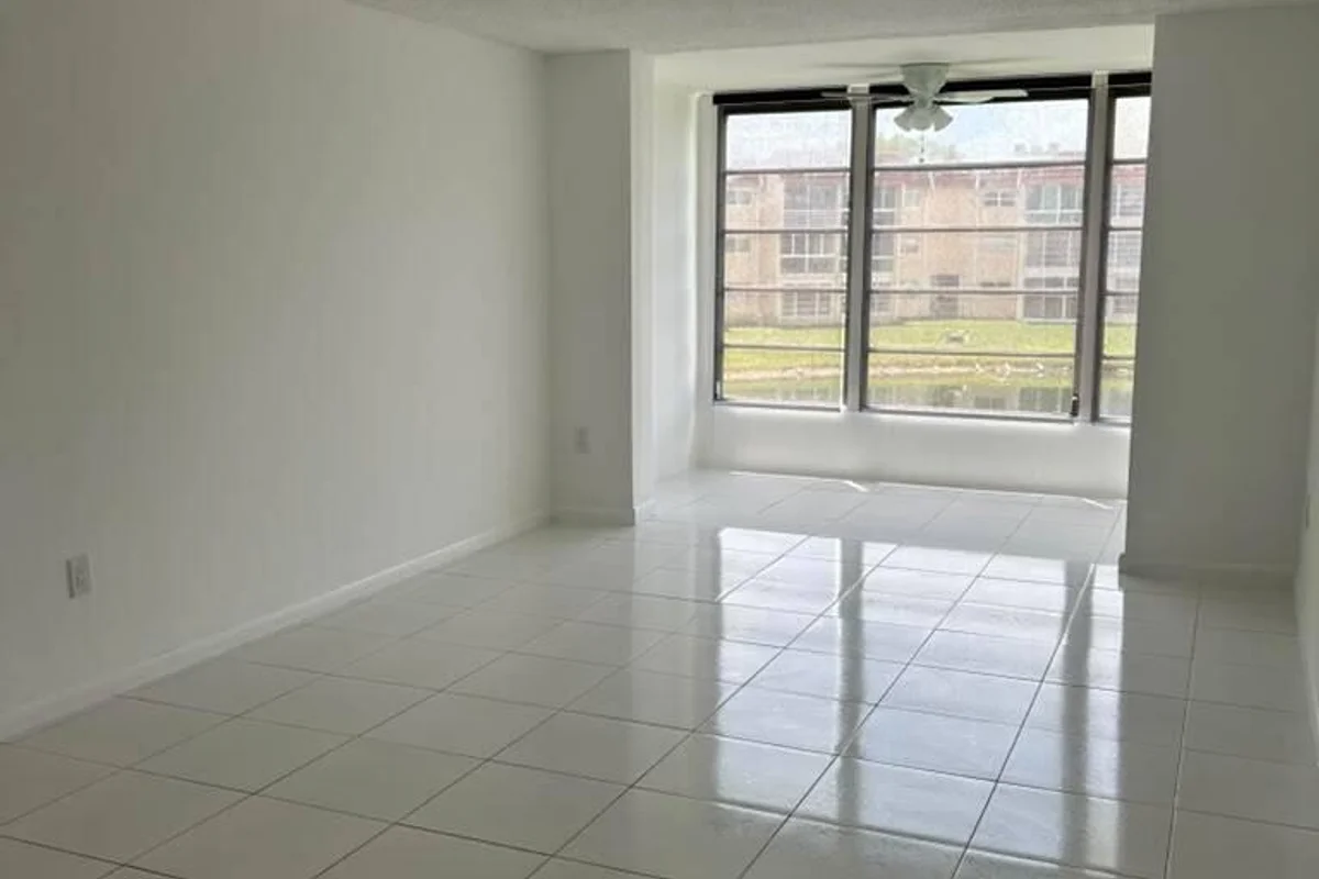 2881 N Pine Island Rd #208, Sunrise: photo 1 of 15