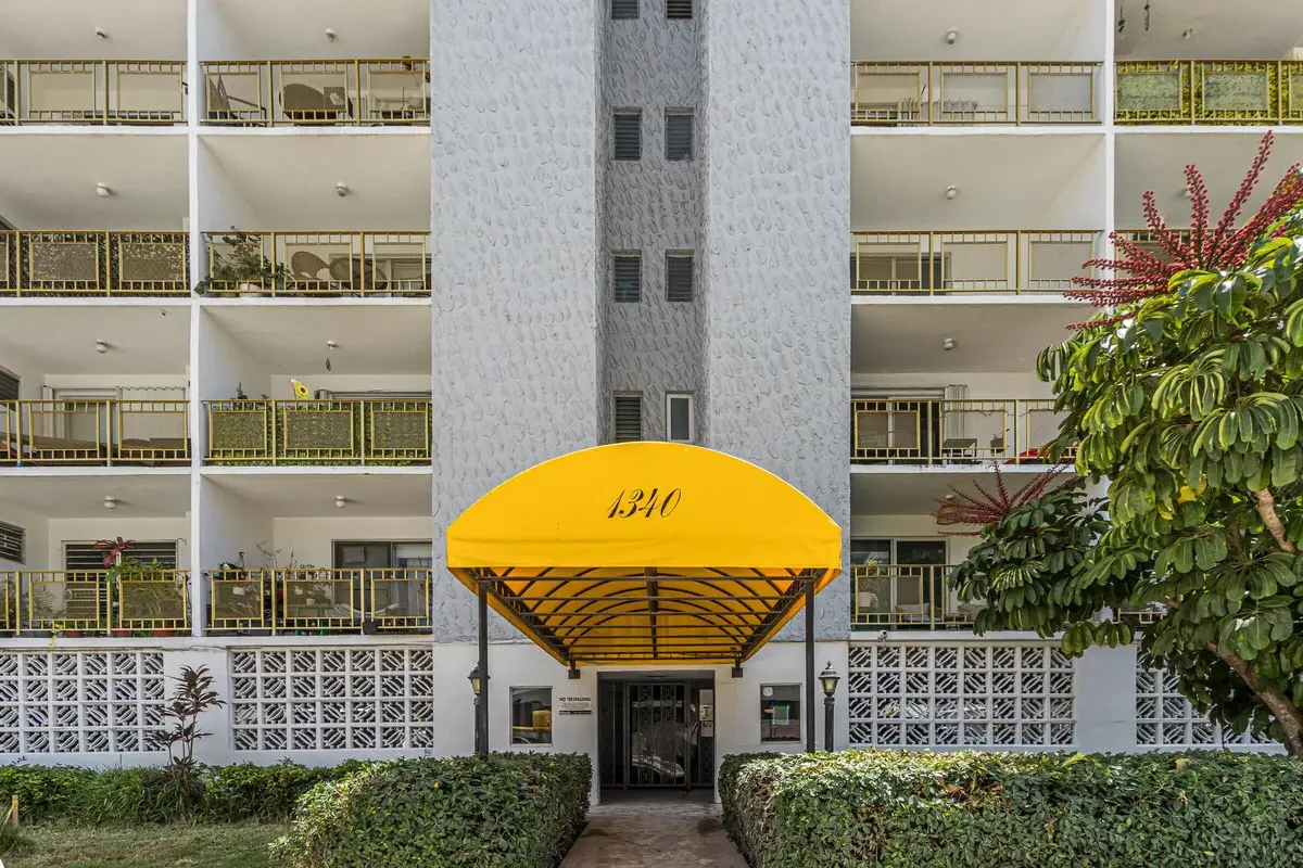 1340 Lincoln Rd #308, Miami Beach: photo 1 of 20