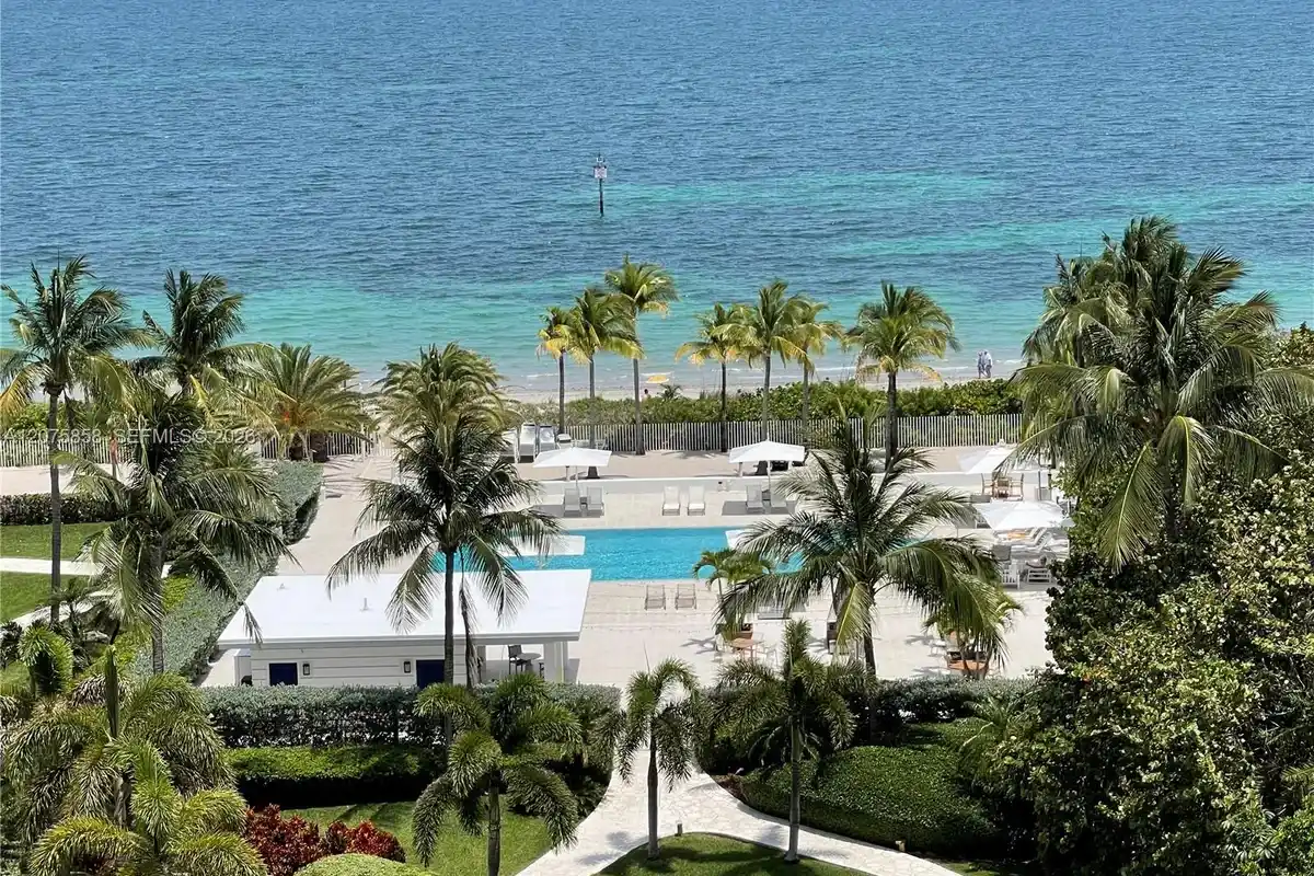 605 Ocean Dr #10L, Key Biscayne: photo 1 of 17