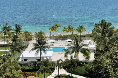 605 Ocean Dr #10L, Key Biscayne: photo 1 of 17