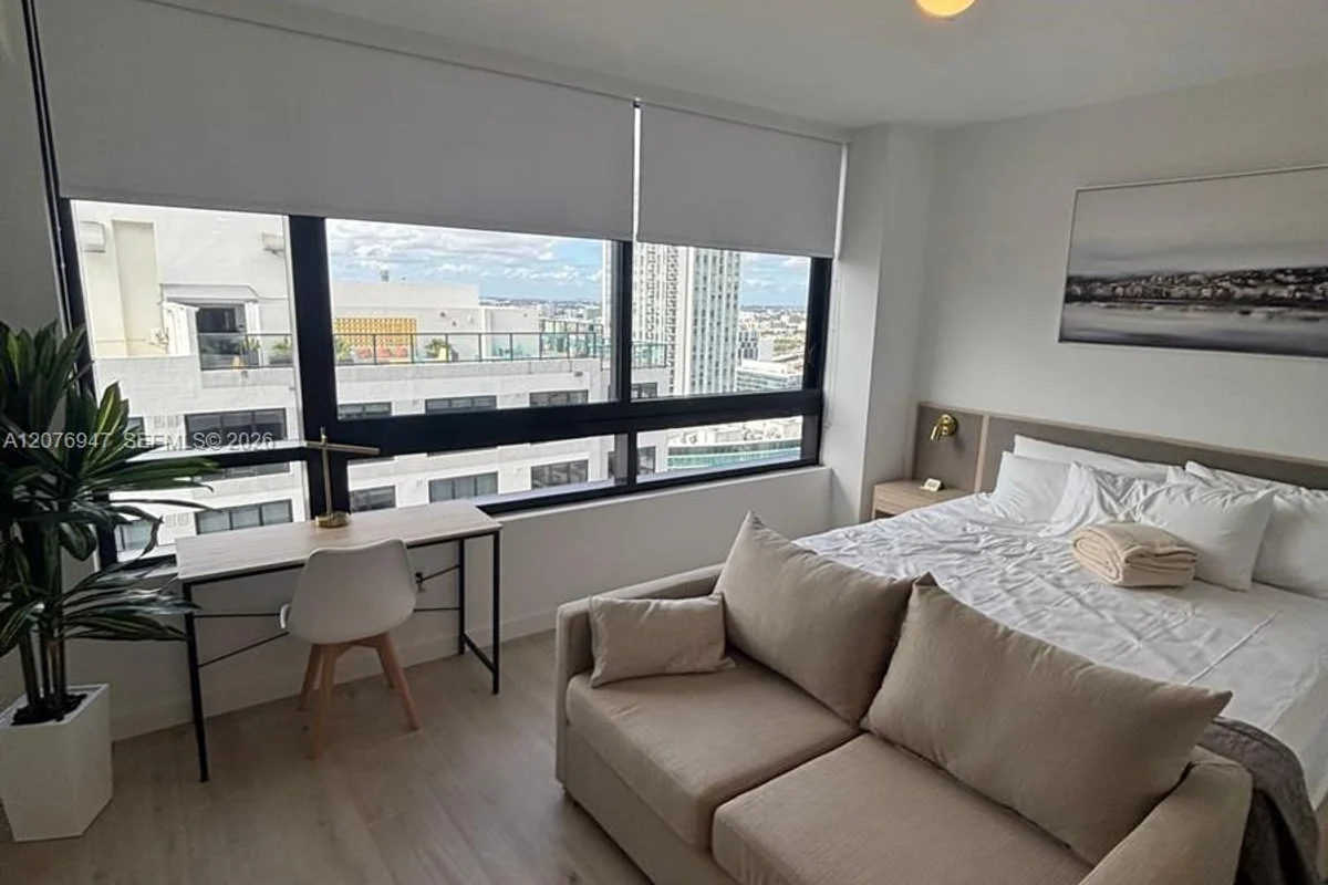 225 N Miami Ave #3308, Miami: photo 1 of 9