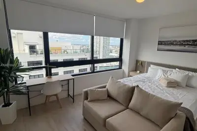 225 N Miami Ave #3308, Miami: photo 1 of 9