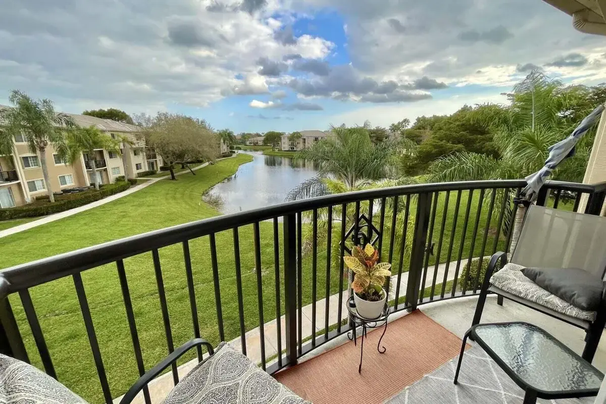 300 Crestwood Ct N #309, Royal Palm Beach: photo 1 of 14