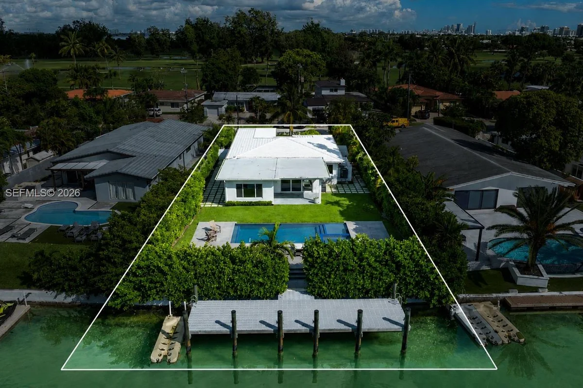 740 S Shore Dr, Miami Beach: photo 1 of 41