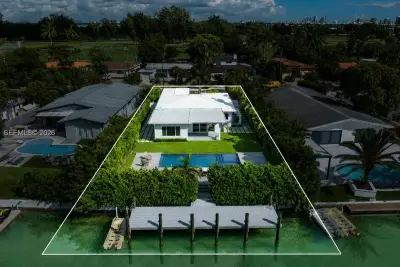 740 S Shore Dr, Miami Beach: photo 1 of 41