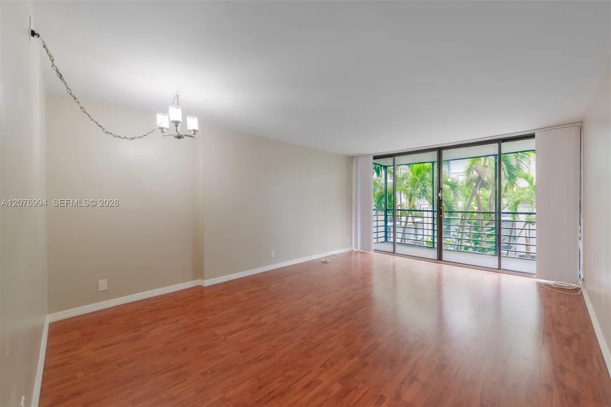 20500 W Country Club Dr #406, Aventura: photo 1 of 43