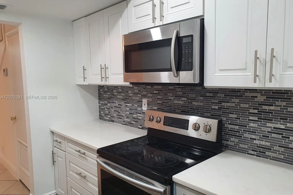 3551 NW 95th Ter #303, Sunrise: photo 1 of 9