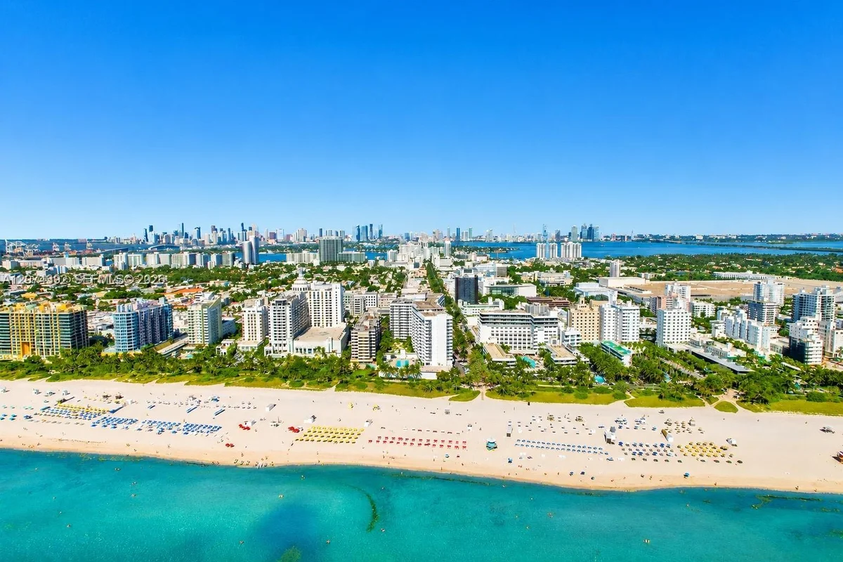 100 Lincoln Rd #631, Miami Beach: photo 1 of 17