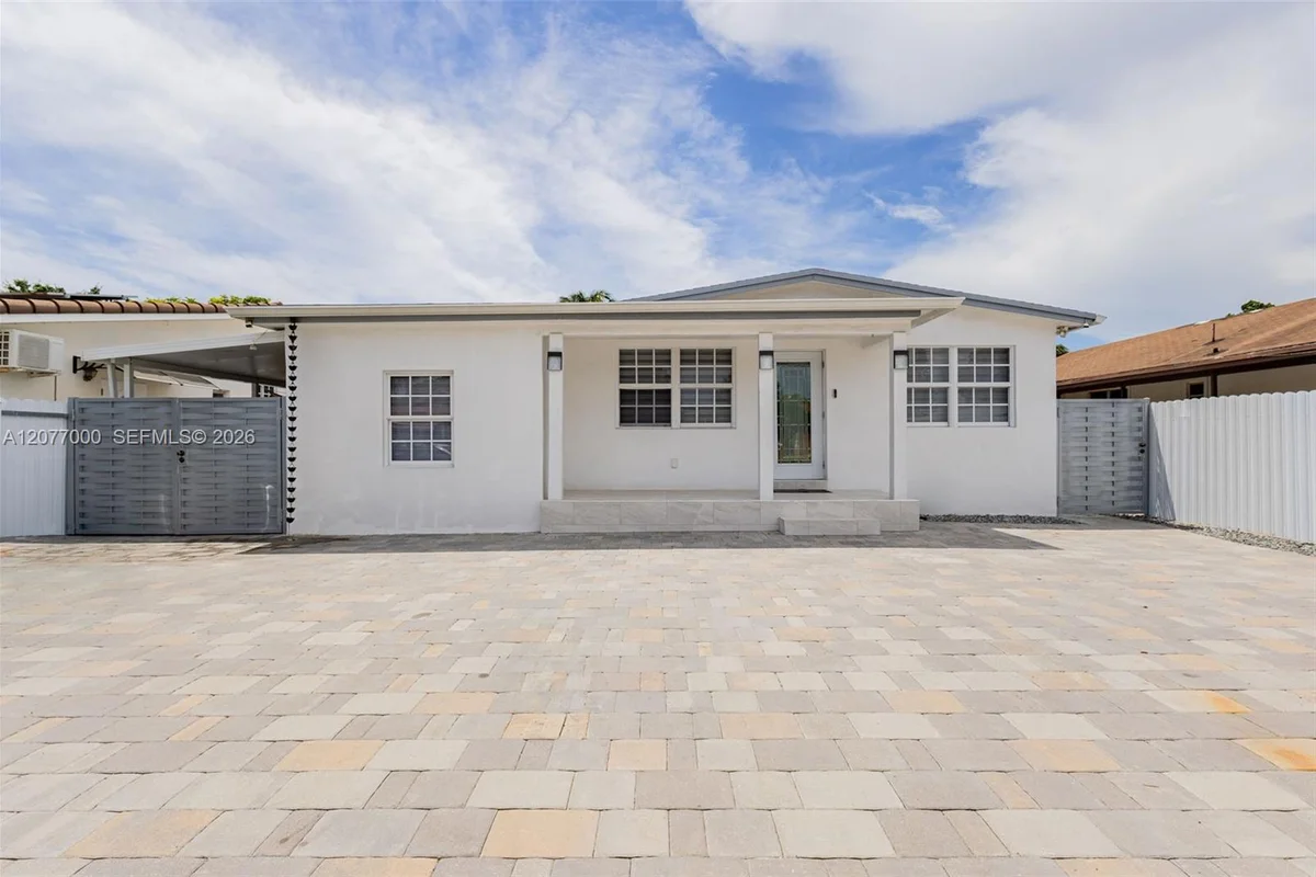 350 W 16th St, Hialeah: photo 1 of 51