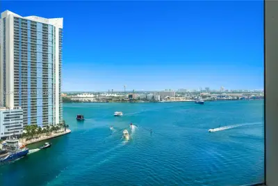 901 Brickell Key Blvd #1807, Miami: photo 1 of 55