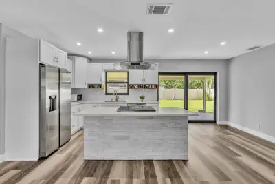 2056 Park Pl, Boca Raton: photo 1 of 61