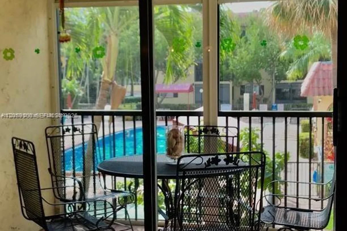 259 S Cypress Rd #527, Pompano Beach: photo 1 of 15