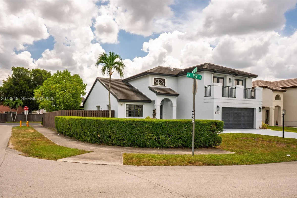 7301 SW 159th Ave, Miami: photo 1 of 48
