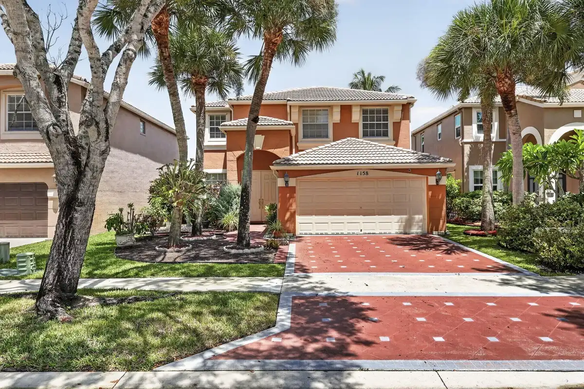 1158 Oakwater Dr, Royal Palm Beach: photo 1 of 48