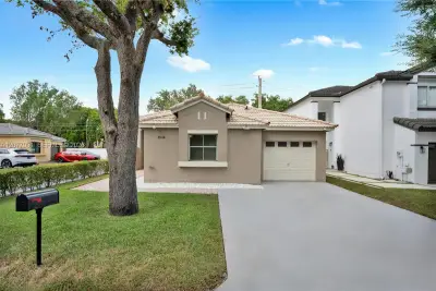 11491 SW 72nd Ter, Miami: photo 1 of 36