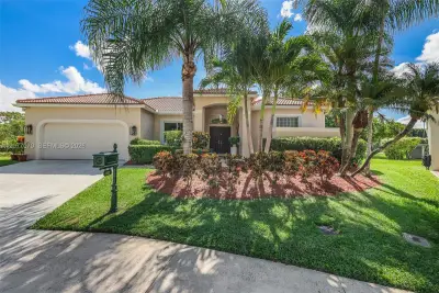 1928 Water Ridge Dr, Weston: photo 1 of 85