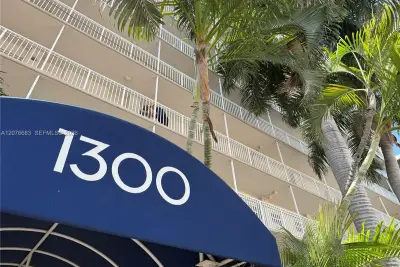 1300 Lincoln Rd #E705, Miami Beach: photo 1 of 14