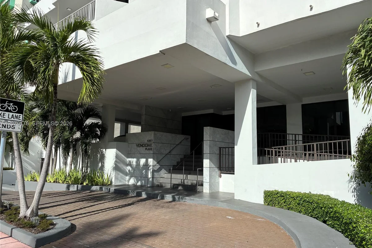4301 Collins Ave #402, Miami Beach: photo 1 of 12