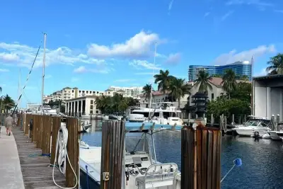 1510 SE 15th St #107, Fort Lauderdale: photo 1 of 12
