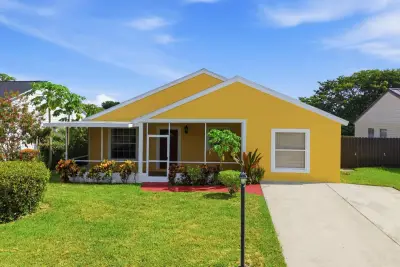 7702 Blairwood Cir S, Lake Worth: photo 1 of 16