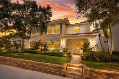 3280 NW 126th Ave, Sunrise: photo 1 of 43